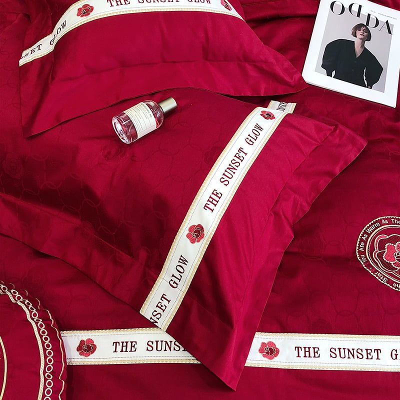 The Sunset Glow Album RedWedding Colection 120S Egyptian Silk (4Pcs)