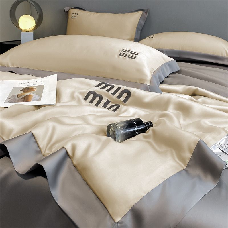 4Pcs Satin Babric | MinMin Standard Bedsets Summer Blanket | ID 4PCSSFARBRICMIN004