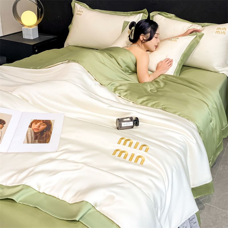 4Pcs Satin Babric | MinMin Standard Bedsets Summer Blanket | ID 4PCSSFARBRICMIN006