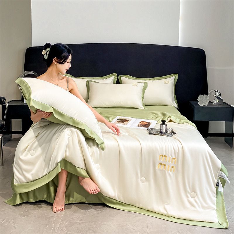 4Pcs Satin Babric | MinMin Standard Bedsets Summer Blanket | ID 4PCSSFARBRICMIN006