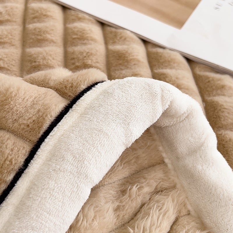Home Text Milk Velvet Blanket | Chăn lông nhung sữa Snow Home 230*200(1,6kg) | Caramen