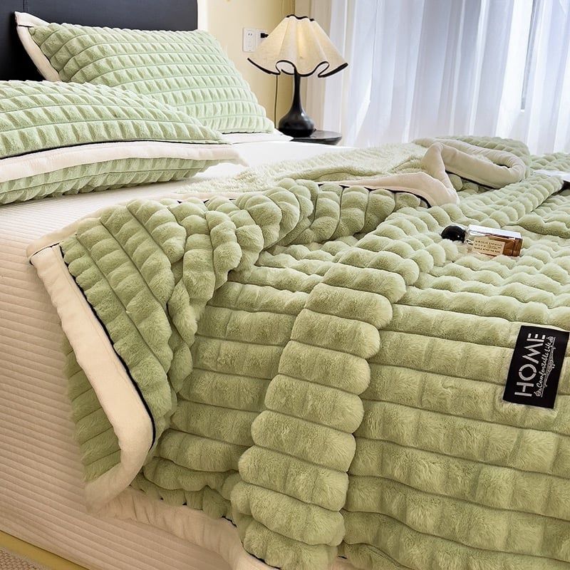Home Text Milk Velvet Blanket | Chăn lông nhung sữa Snow Home 230*200(1,6kg) | Green Tea