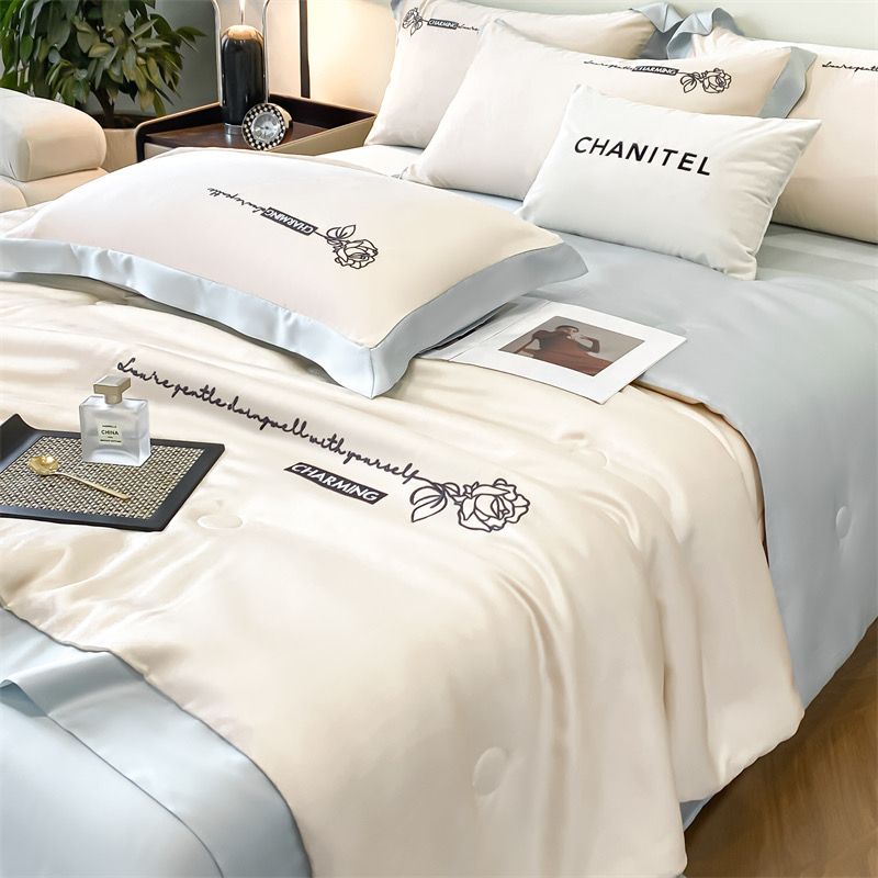 4Pcs Satin Babric | Charming With Love Standard Bedsets Summer Blanket | ID 4PCSSFARBRICCHARWLOVE012