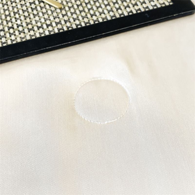 4Pcs Satin Babric | Charming With Love Standard Bedsets Summer Blanket | ID 4PCSSFARBRICCHARWLOVE012