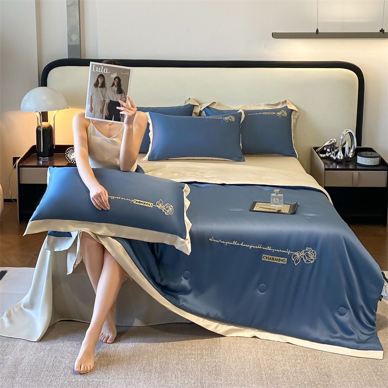 4Pcs Satin Babric | Charming With Love Standard Bedsets Summer Blanket | ID 4PCSSFARBRICCHARWLOVE011