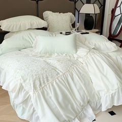 Princess Bedding Set 4pcs x2 Điệu Đà cùng bộ chăn ga Công Chúa đính viền ren cao cấp Jade Green