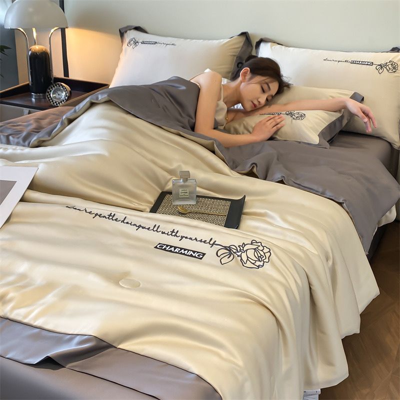 4Pcs Satin Babric | Charming With Love Standard Bedsets Summer Blanket | ID 4PCSSFARBRICCHARWLOVE09