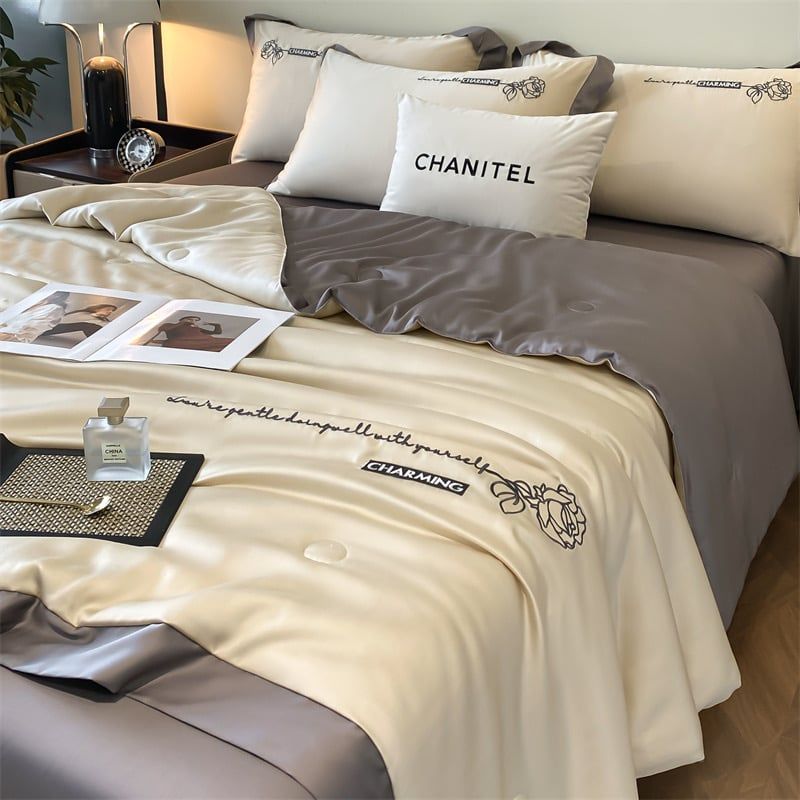 4Pcs Satin Babric | Charming With Love Standard Bedsets Summer Blanket | ID 4PCSSFARBRICCHARWLOVE09