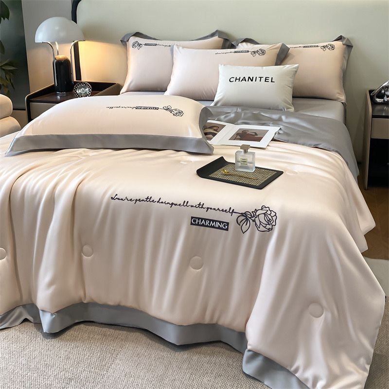 4Pcs Satin Babric | Charming With Love Standard Bedsets Summer Blanket | ID 4PCSSFARBRICCHARWLOVE08