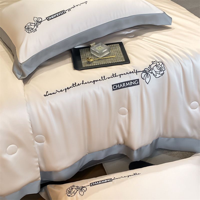 4Pcs Satin Babric | Charming With Love Standard Bedsets Summer Blanket | ID 4PCSSFARBRICCHARWLOVE08