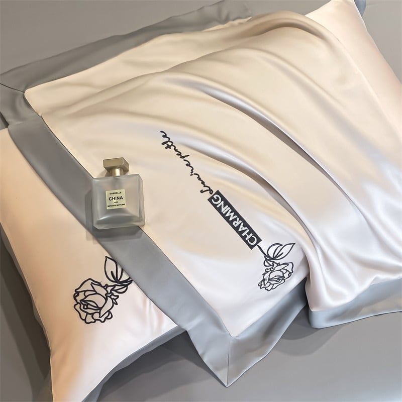 4Pcs Satin Babric | Charming With Love Standard Bedsets Summer Blanket | ID 4PCSSFARBRICCHARWLOVE08