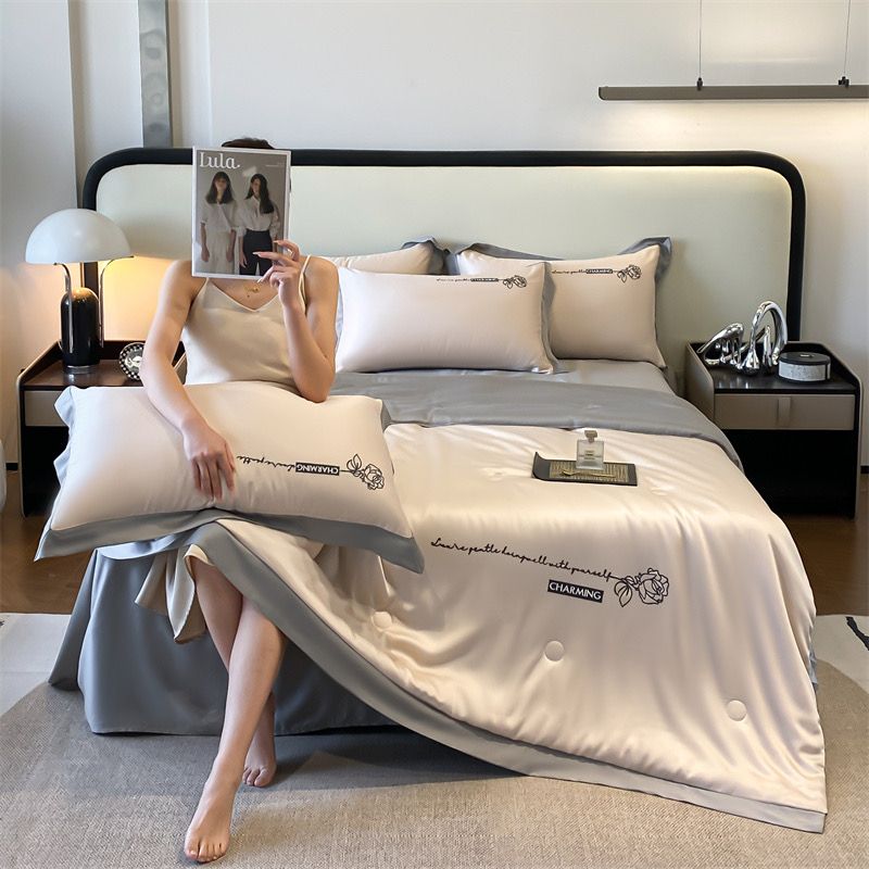 4Pcs Satin Babric | Charming With Love Standard Bedsets Summer Blanket | ID 4PCSSFARBRICCHARWLOVE08