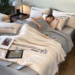 4Pcs Satin Babric | Charming With Love Standard Bedsets Summer Blanket | ID 4PCSSFARBRICCHARWLOVE08