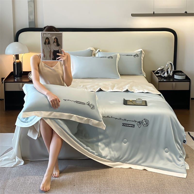4Pcs Satin Babric | Charming With Love Standard Bedsets Summer Blanket | ID 4PCSSFARBRICCHARWLOVE07