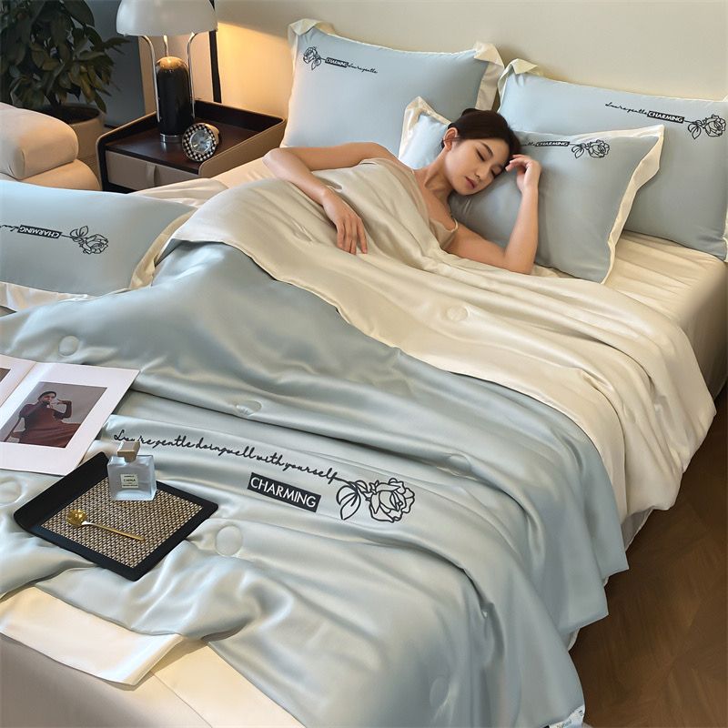 4Pcs Satin Babric | Charming With Love Standard Bedsets Summer Blanket | ID 4PCSSFARBRICCHARWLOVE07