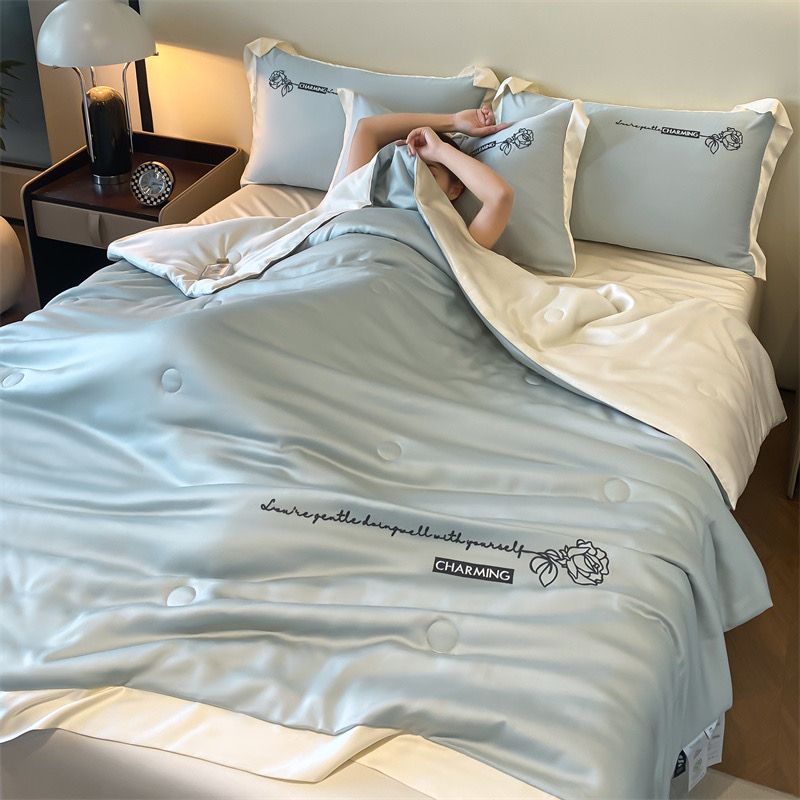 4Pcs Satin Babric | Charming With Love Standard Bedsets Summer Blanket | ID 4PCSSFARBRICCHARWLOVE07