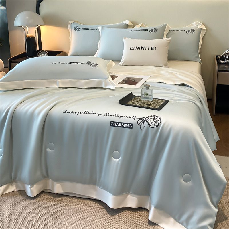 4Pcs Satin Babric | Charming With Love Standard Bedsets Summer Blanket | ID 4PCSSFARBRICCHARWLOVE07