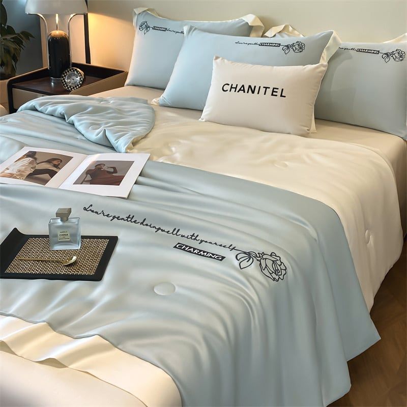 4Pcs Satin Babric | Charming With Love Standard Bedsets Summer Blanket | ID 4PCSSFARBRICCHARWLOVE07