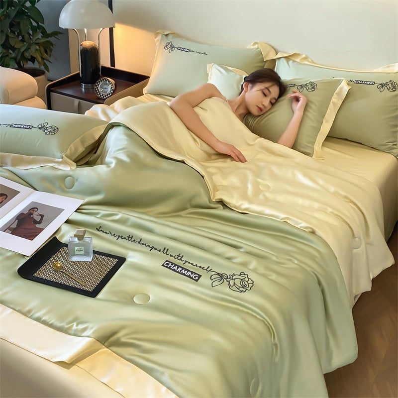 4Pcs Satin Babric | Charming With Love Standard Bedsets Summer Blanket | ID 4PCSSFARBRICCHARWLOVE06