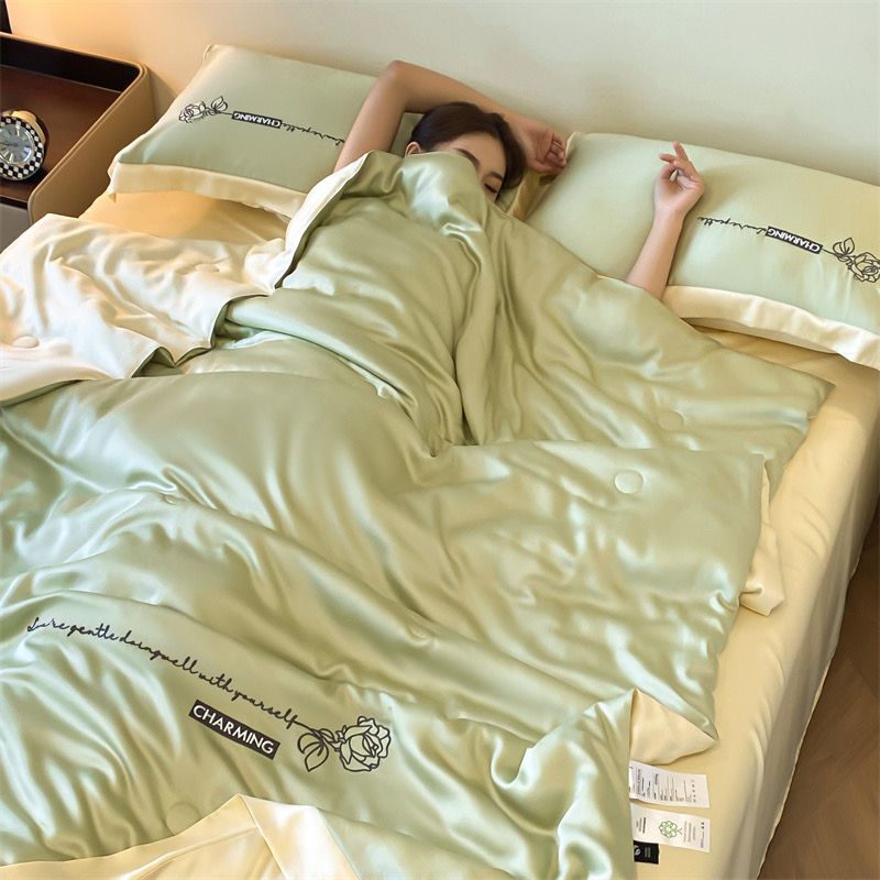 4Pcs Satin Babric | Charming With Love Standard Bedsets Summer Blanket | ID 4PCSSFARBRICCHARWLOVE06