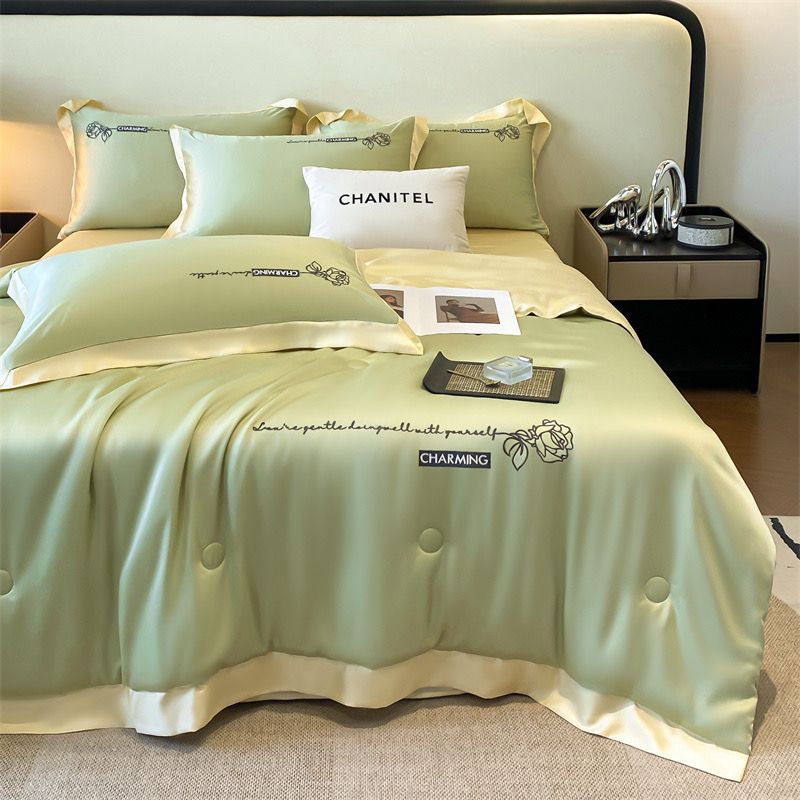 4Pcs Satin Babric | Charming With Love Standard Bedsets Summer Blanket | ID 4PCSSFARBRICCHARWLOVE06