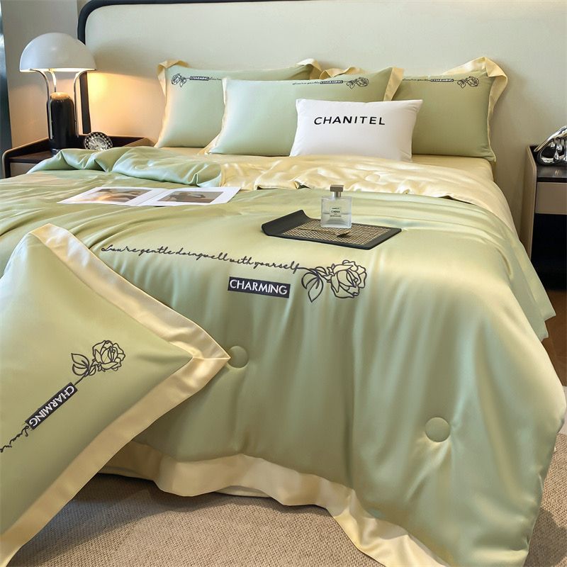 4Pcs Satin Babric | Charming With Love Standard Bedsets Summer Blanket | ID 4PCSSFARBRICCHARWLOVE06