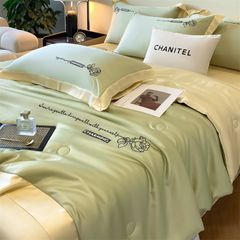 4Pcs Satin Babric | Charming With Love Standard Bedsets Summer Blanket | ID 4PCSSFARBRICCHARWLOVE06