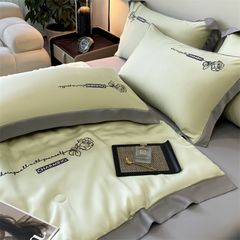 4Pcs Satin Babric | Charming With Love Standard Bedsets Summer Blanket | ID 4PCSSFARBRICCHARWLOVE05