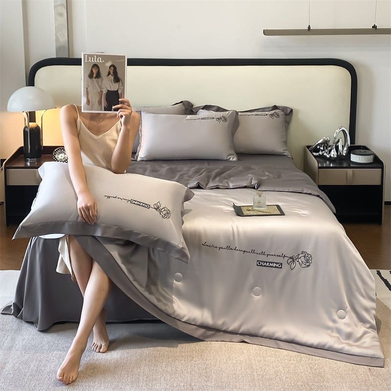 4Pcs Satin Babric | Charming With Love Standard Bedsets Summer Blanket | ID 4PCSSFARBRICCHARWLOVE04