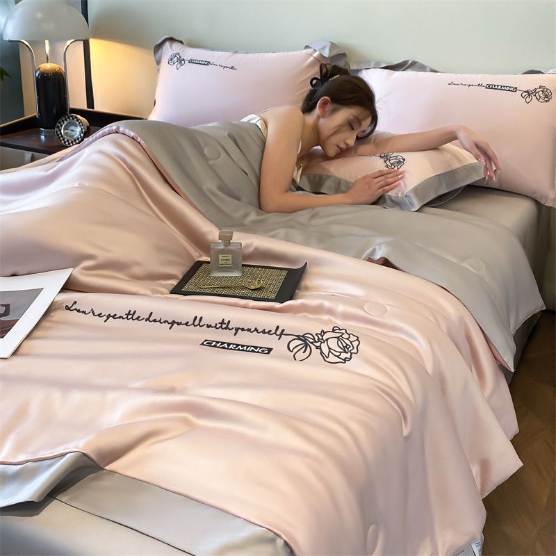 4Pcs Satin Babric | Charming With Love Standard Bedsets Summer Blanket | ID 4PCSSFARBRICCHARWLOVE03