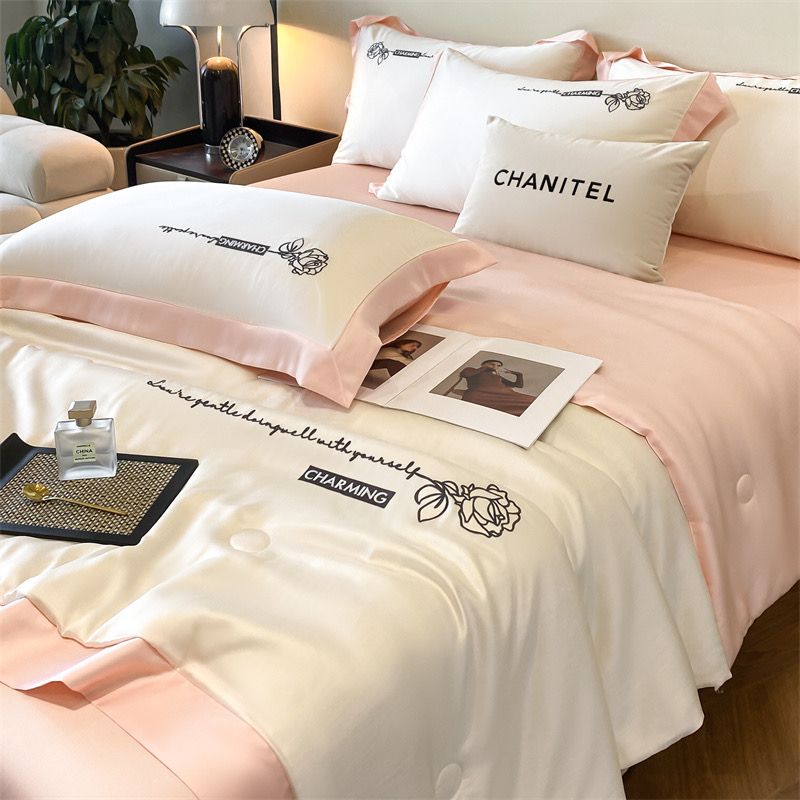 4Pcs Satin Babric | Charming With Love Standard Bedsets Summer Blanket | ID 4PCSSFARBRICCHARWLOVE02