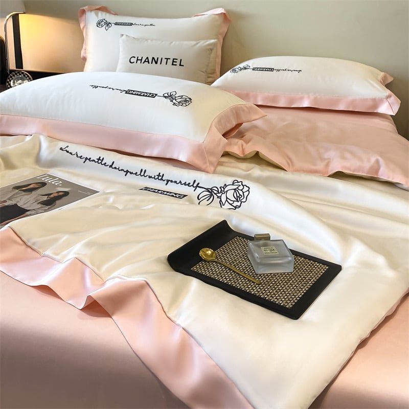 4Pcs Satin Babric | Charming With Love Standard Bedsets Summer Blanket | ID 4PCSSFARBRICCHARWLOVE02