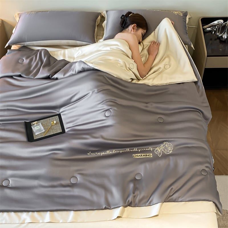 4Pcs Satin Babric | Charming With Love Standard Bedsets Summer Blanket | ID 4PCSSFARBRICCHARWLOVE01