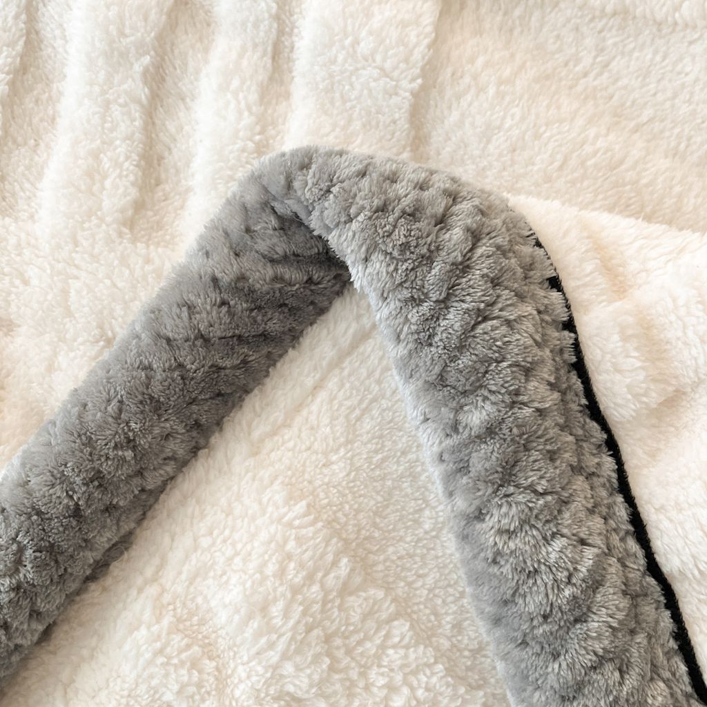 European Union Fur Wool Blanket | 3D Embossed Checkered Plus Design | 230*200cm (1.6kg) | White