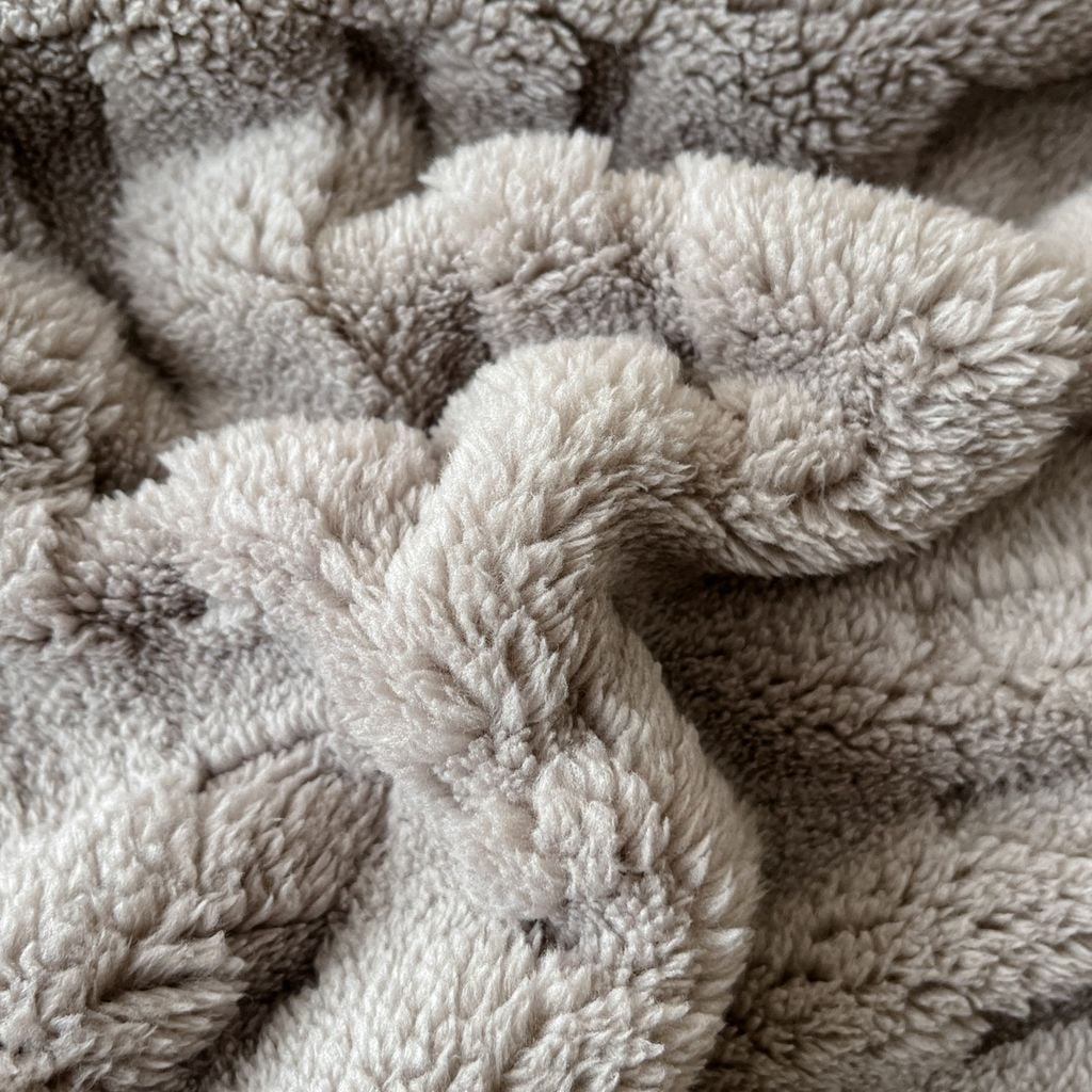 European Union Fur Wool Blanket | 3D Embossed Checkered Plus Design | 230*200cm (1.6kg) | Gray Light