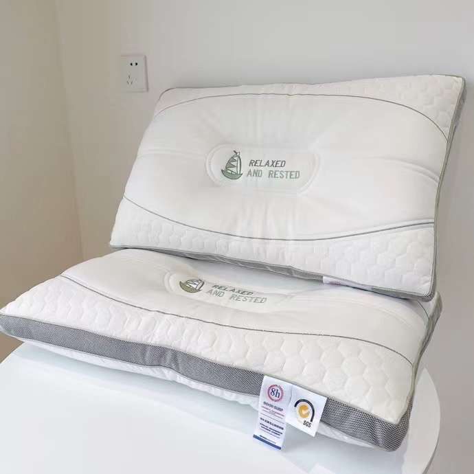 RUỘT GỐI MATXA CAOSU NON RELAX LÕI BÔNG MICROFIBER SIZE 48*74CM