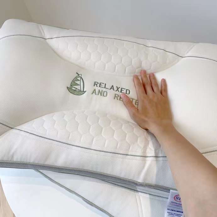 RUỘT GỐI MATXA CAOSU NON RELAX LÕI BÔNG MICROFIBER SIZE 48*74CM