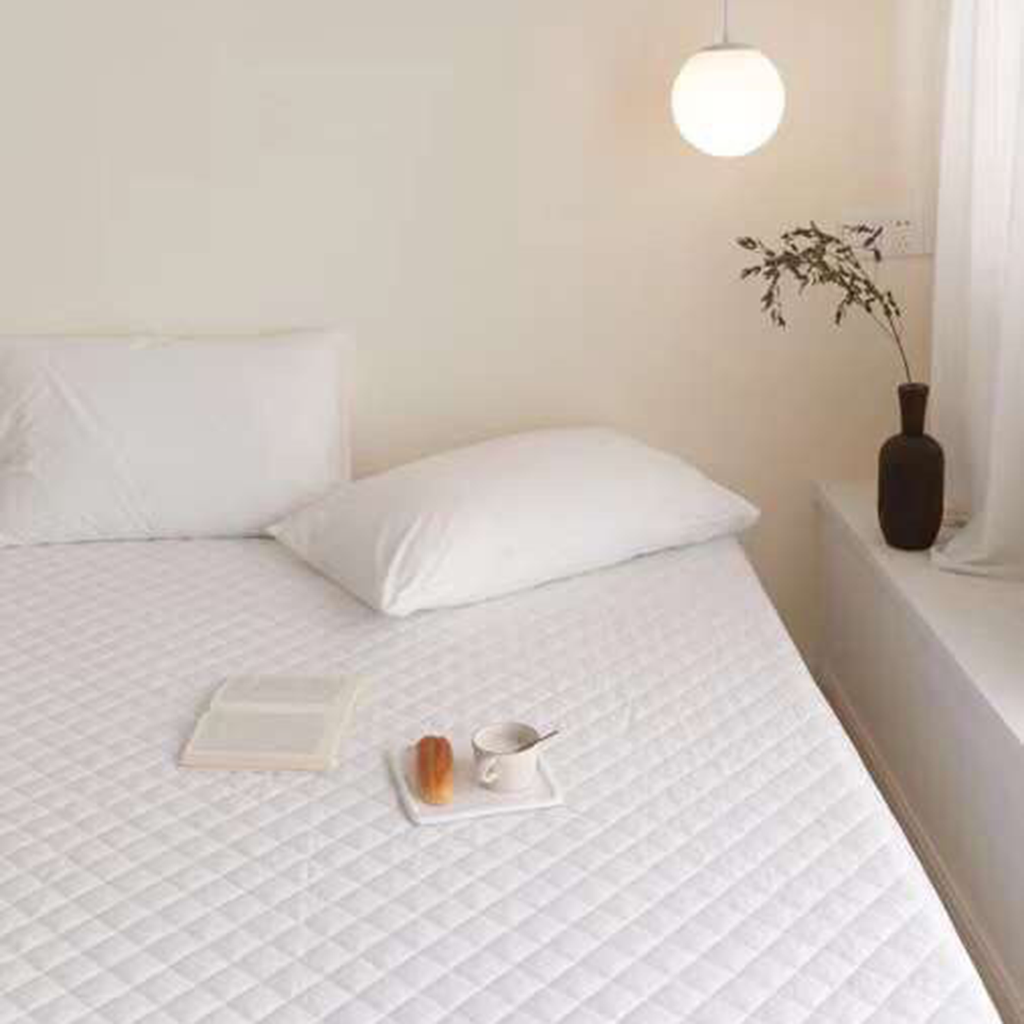 Bảo vệ Nệm CG Christopher Guy | Standard chun cố định 4 góc | CG For Bed (không chống thấm)