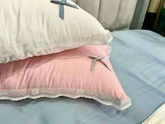 RUỘT GỐI LỤA PRINCESS VIỀN REN MIX BÈO 2 PHIÊN BẢN HỒNG VÀ TRẮNG