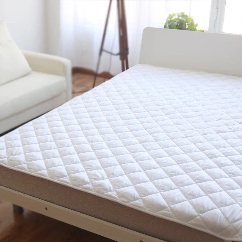 Bảo vệ Nệm CG Christopher Guy | Standard chun cố định 4 góc | CG For Bed (không chống thấm)