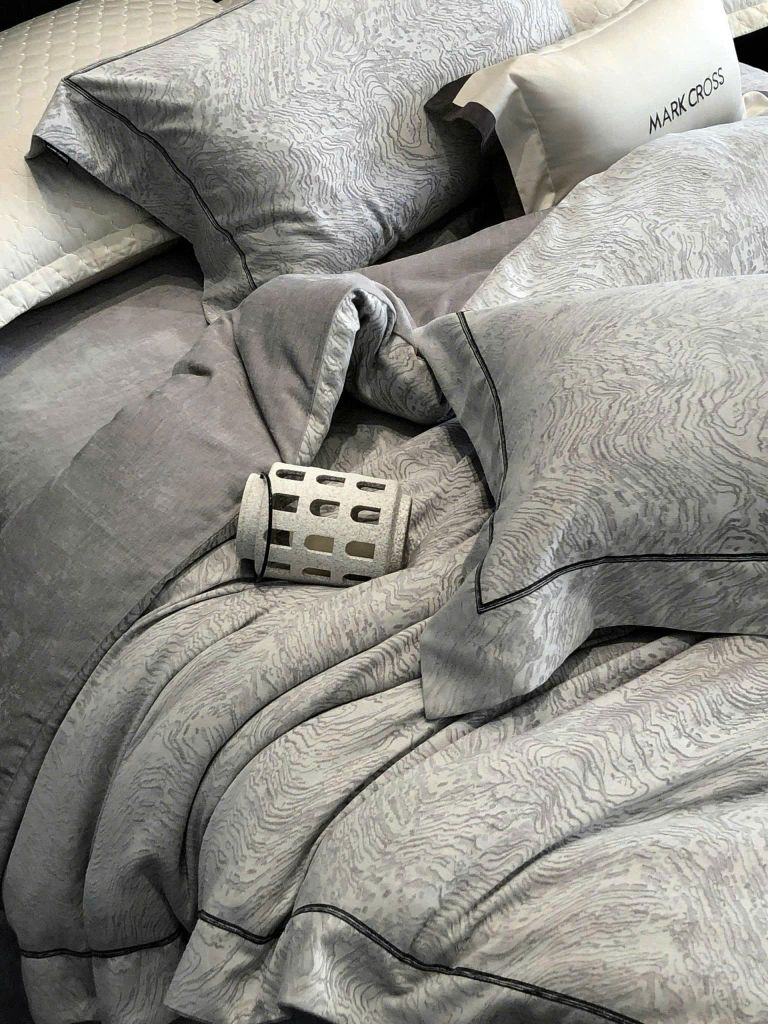 MARK CROSS SATIN VELVET | 4PCS LUXE INDONECHIA DEGIN FOR HOME | ID: MARKCROS4PCSSTNBARCODE01