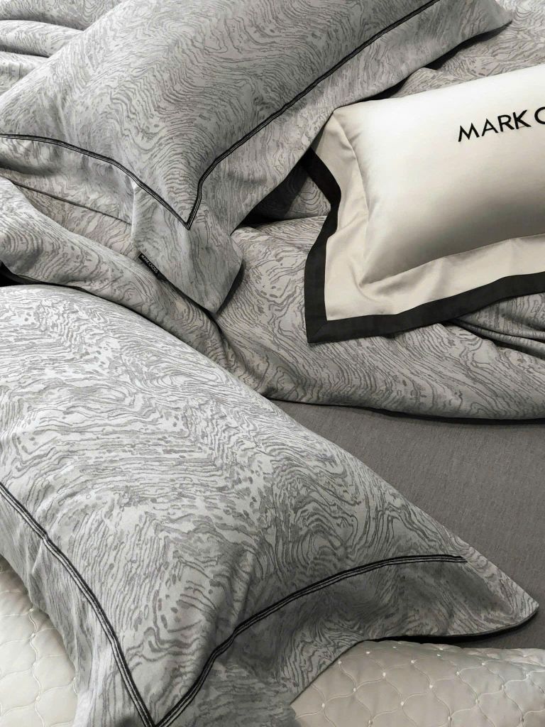 MARK CROSS SATIN VELVET | 4PCS LUXE INDONECHIA DEGIN FOR HOME | ID: MARKCROS4PCSSTNBARCODE01