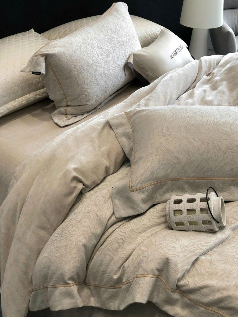 MARK CROSS SATIN VELVET | 4PCS LUXE INDONECHIA DEGIN FOR HOME | ID: MARKCROS4PCSSTNBARCODE02