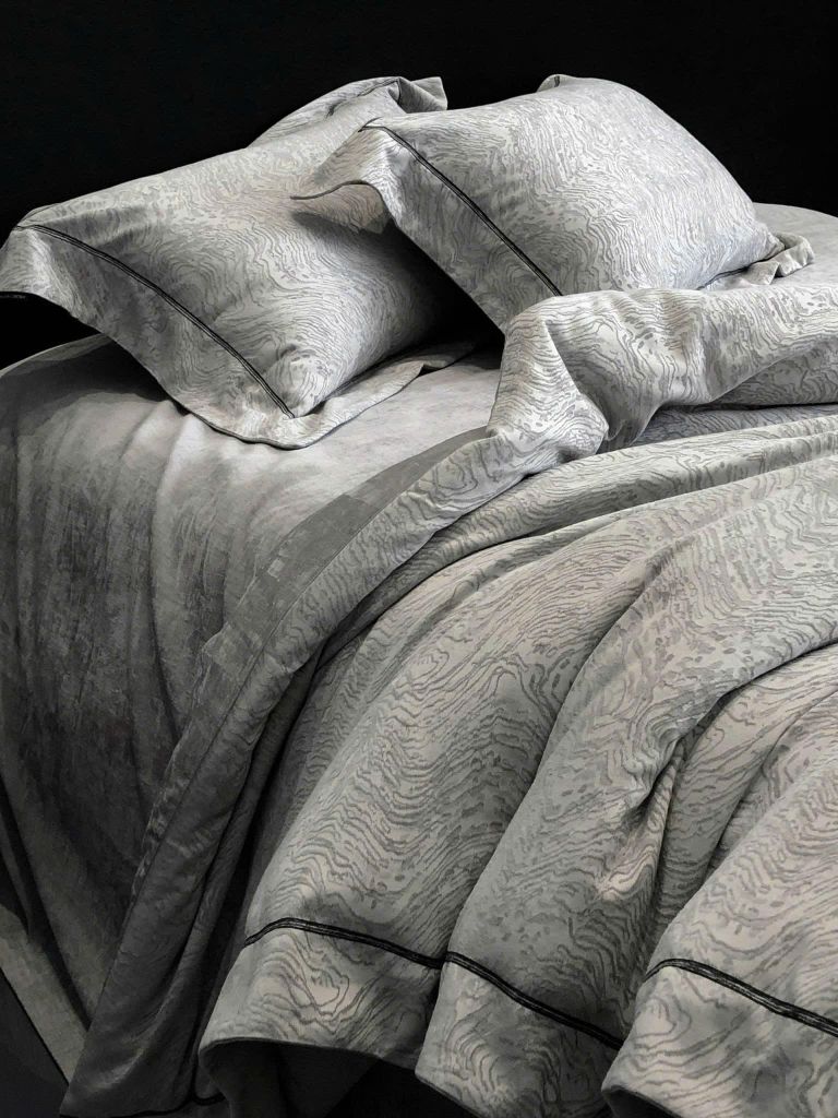 MARK CROSS SATIN VELVET | 4PCS LUXE INDONECHIA DEGIN FOR HOME | ID: MARKCROS4PCSSTNBARCODE01