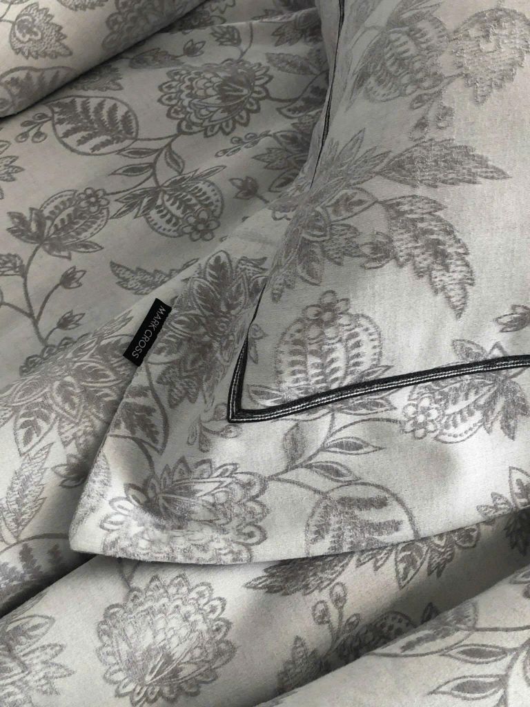 MARK CROSS SATIN VELVET | 4PCS LUXE INDONECHIA DEGIN FOR HOME | ID: MARKCROS4PCSSTNBARCODE03