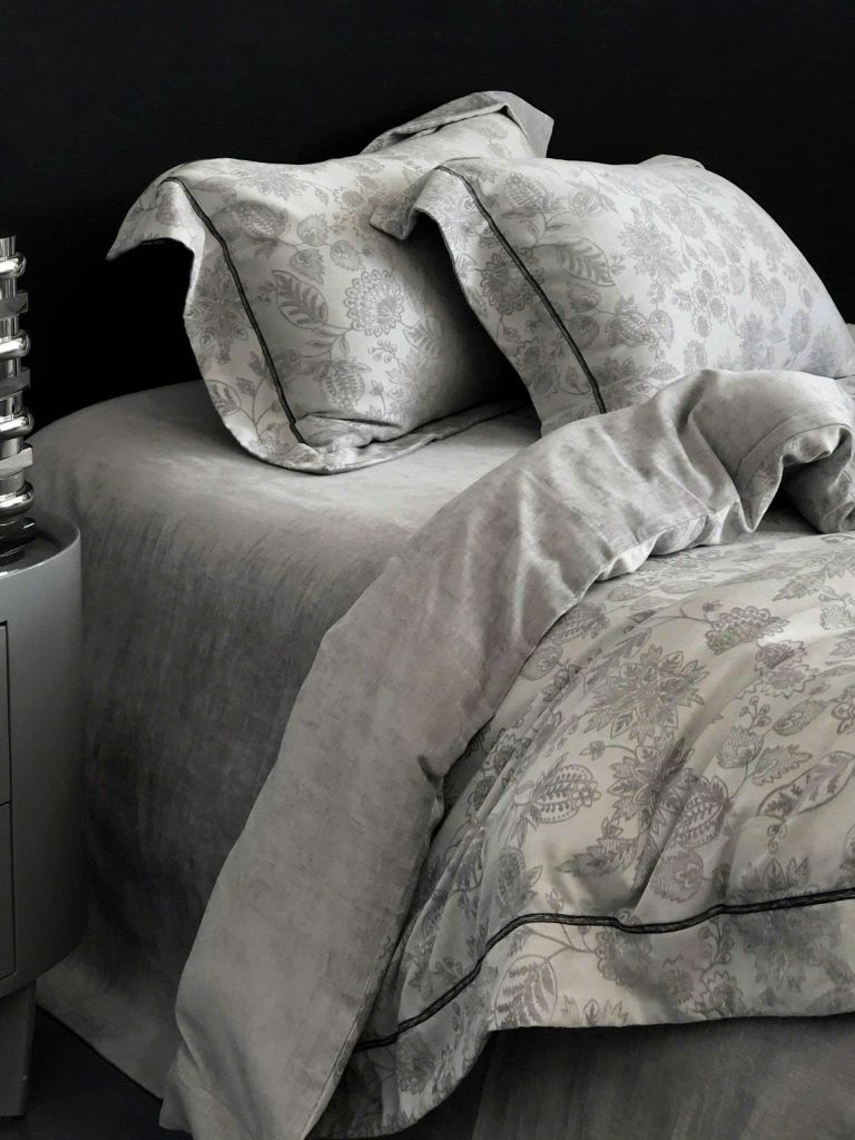 MARK CROSS SATIN VELVET | 4PCS LUXE INDONECHIA DEGIN FOR HOME | ID: MARKCROS4PCSSTNBARCODE03