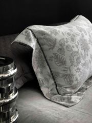 MARK CROSS SATIN VELVET | 4PCS LUXE INDONECHIA DEGIN FOR HOME | ID: MARKCROS4PCSSTNBARCODE03