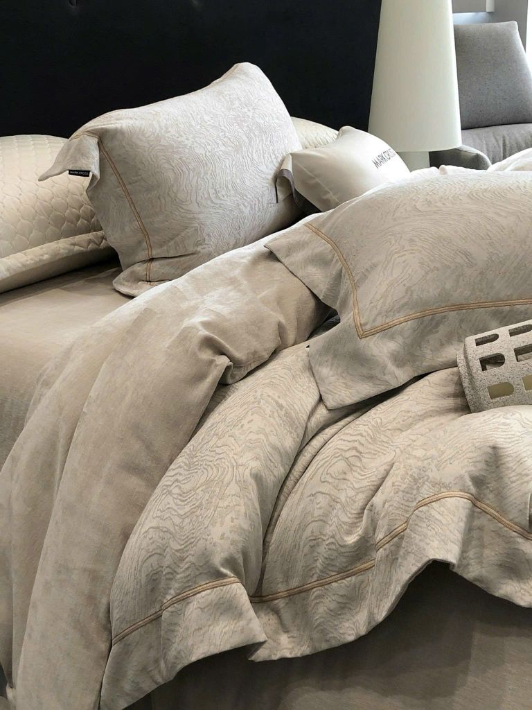 MARK CROSS SATIN VELVET | 4PCS LUXE INDONECHIA DEGIN FOR HOME | ID: MARKCROS4PCSSTNBARCODE02