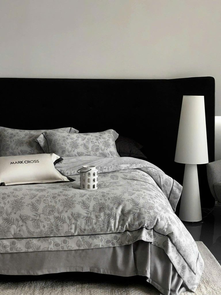 MARK CROSS SATIN VELVET | 4PCS LUXE INDONECHIA DEGIN FOR HOME | ID: MARKCROS4PCSSTNBARCODE03