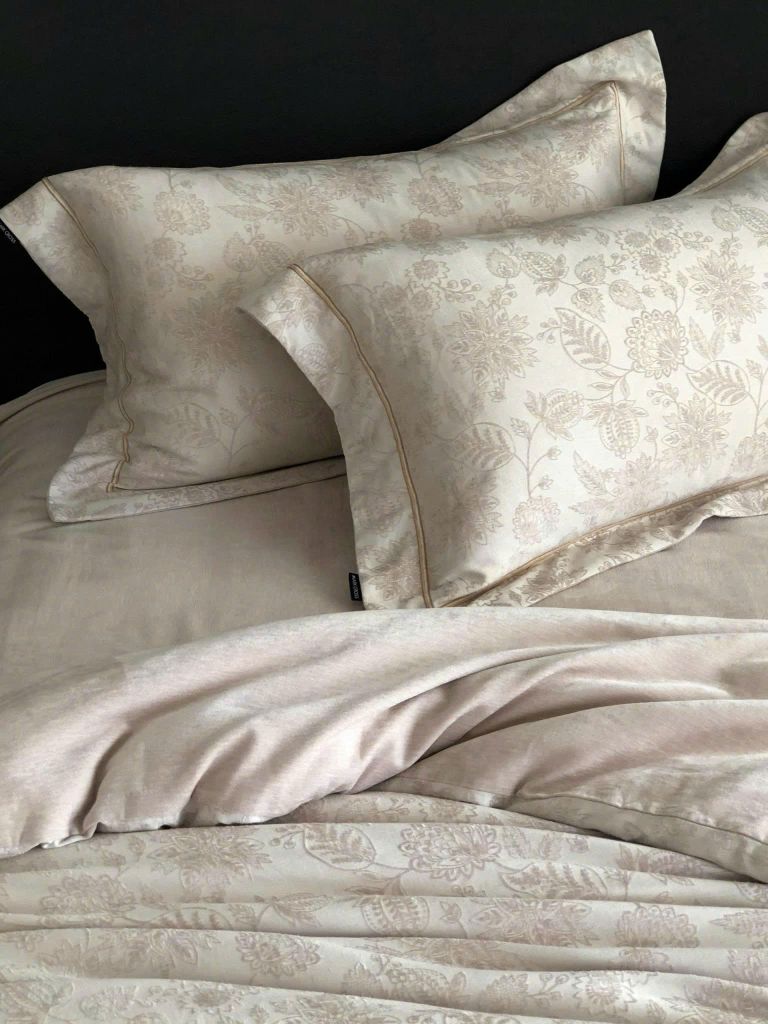 MARK CROSS SATIN VELVET | 4PCS LUXE INDONECHIA DEGIN FOR HOME | ID: MARKCROS4PCSSTNBARCODE04